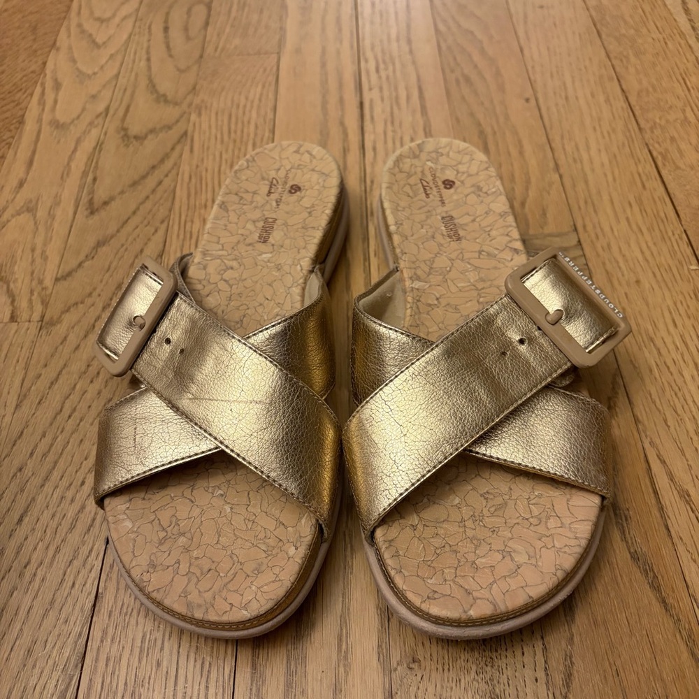 Clarks Cloudsteppers June Shell Sandals Rose Gold Metallic - Picture 5 of 7